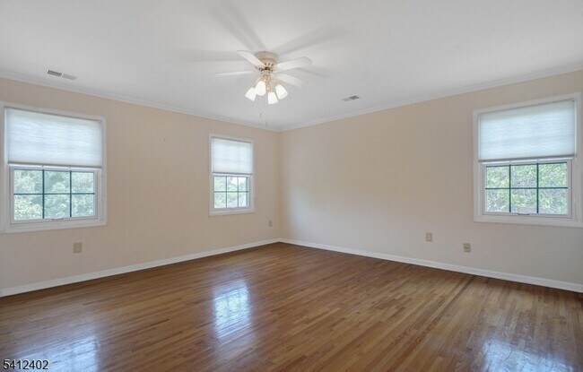 Building Photo - 4 Dearburn Ct