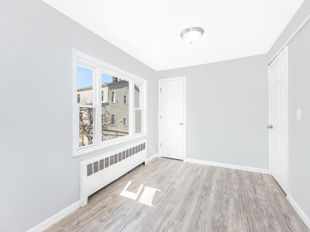 Building Photo - 555 Kimball Ave