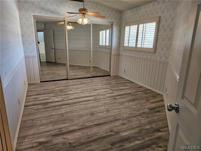 Building Photo - 2022 Merrill Ln