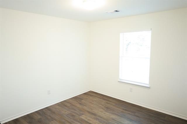 Building Photo - 300 Carrie Mabrie St