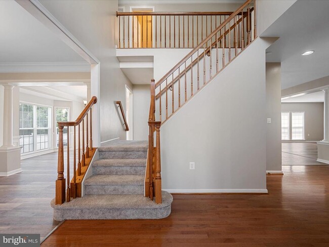 Building Photo - 207 MacKenzie Ln