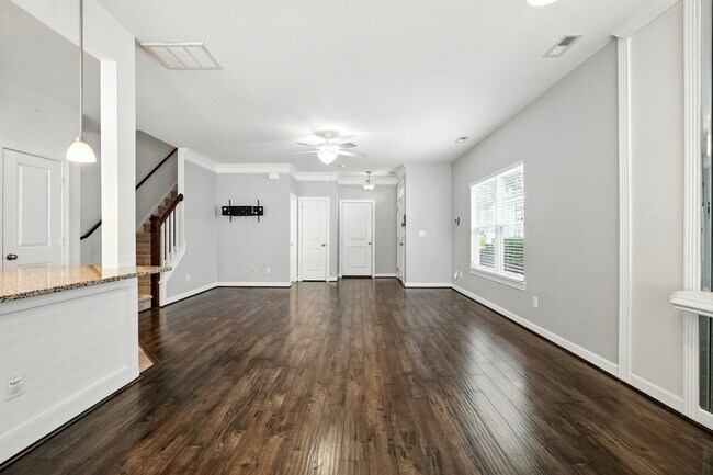 Building Photo - 5440 Safe Harbour Way