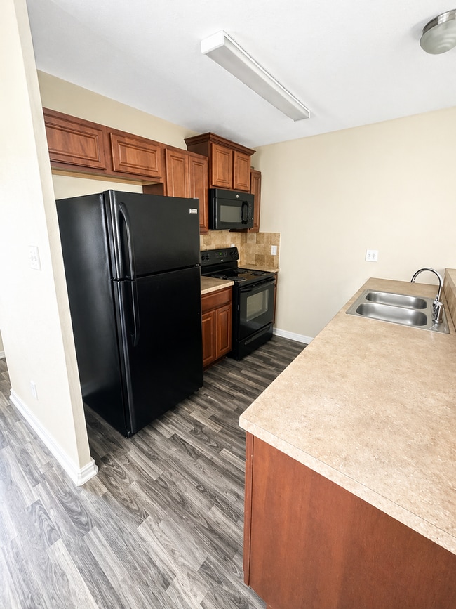 Building Photo - 3 BED / 2.5 Bath AVAILABLE NOW, APPLY TODAY ON OUR WEBSITE!!