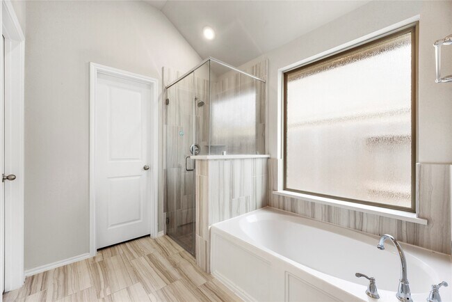 Building Photo - 10818 Cassiopeia Creek Cir