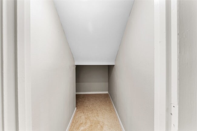 Building Photo - 9610 Buffum St