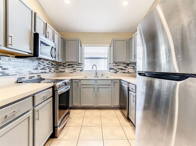 Building Photo - 2355 Hadley Way