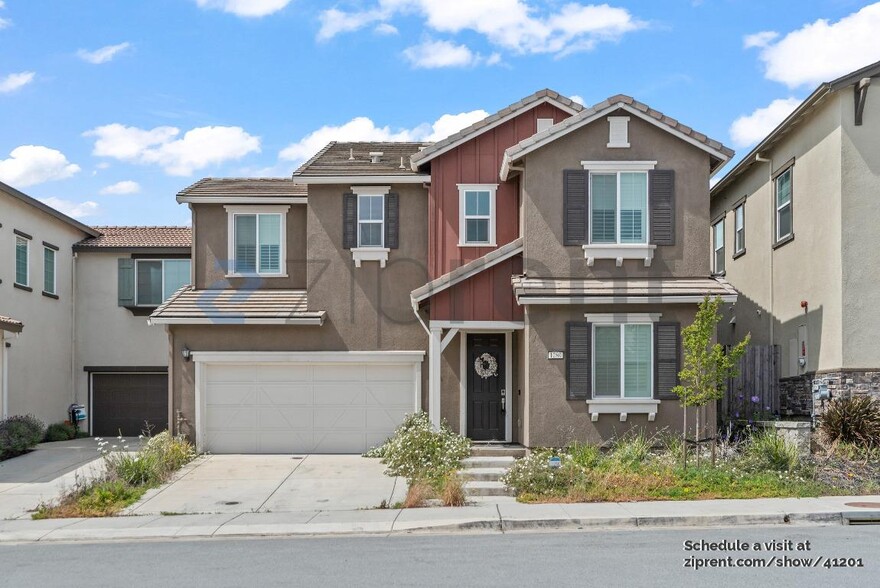 Primary Photo - 1280 Hernandez Wy