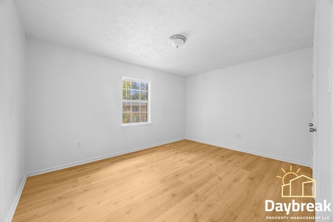 Building Photo - 10913 Queen Ann Ct
