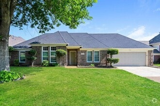 Building Photo - 7360 Red River Cove
