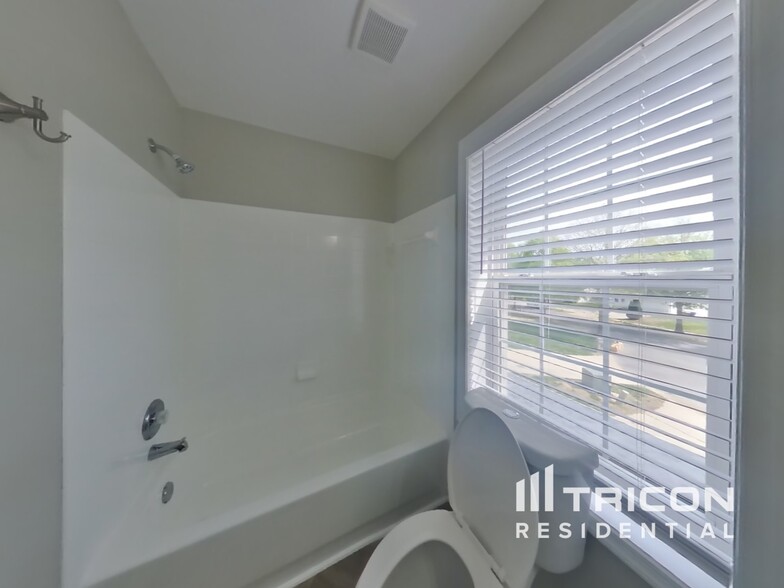 Building Photo - 4129 Killington Ct