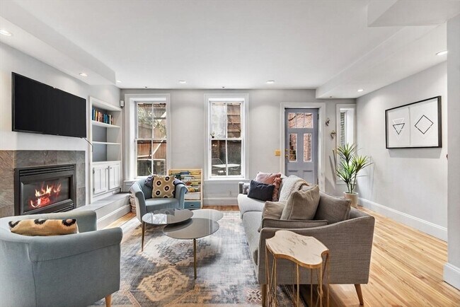 Building Photo - 96 Chandler St