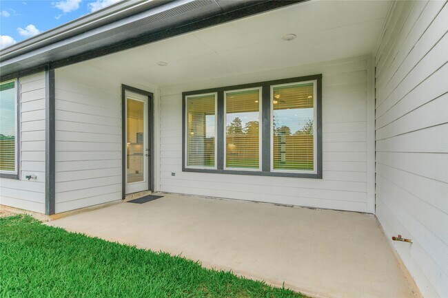 Building Photo - 14343 Red Ldg Trl