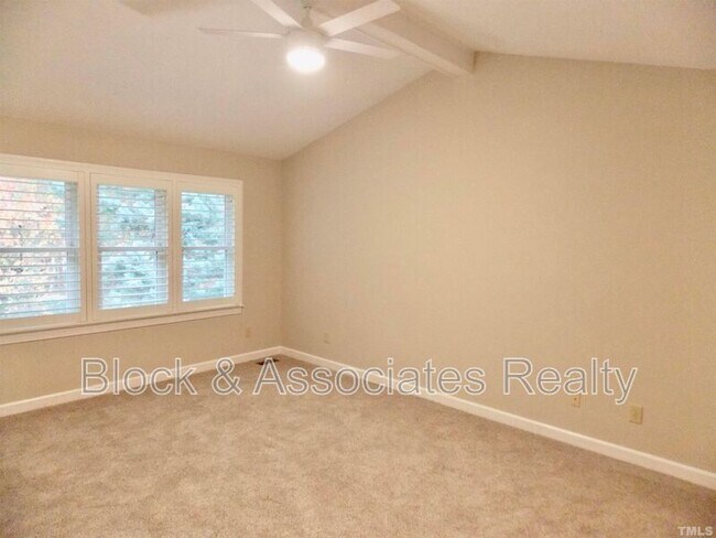 Building Photo - 54 Preakness Dr