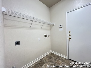 Building Photo - 1339 Pinnacle Falls