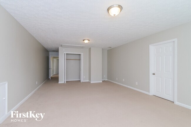 Building Photo - 6391 Flat Rock Dr