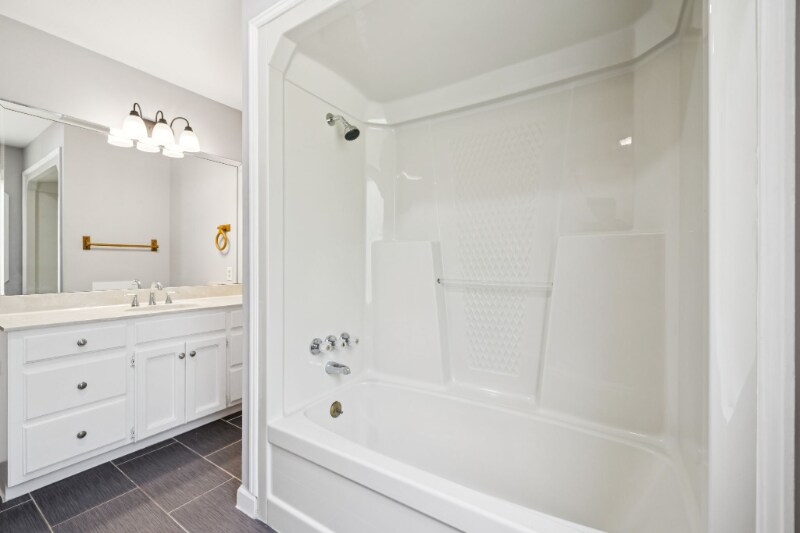 Building Photo - 102 Warren Pl