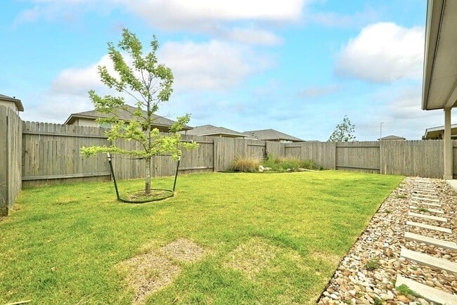 Building Photo - 11820 Sandy Lodge Ct