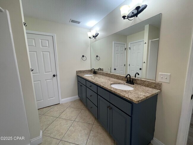 Building Photo - 1758 Annabellas Dr