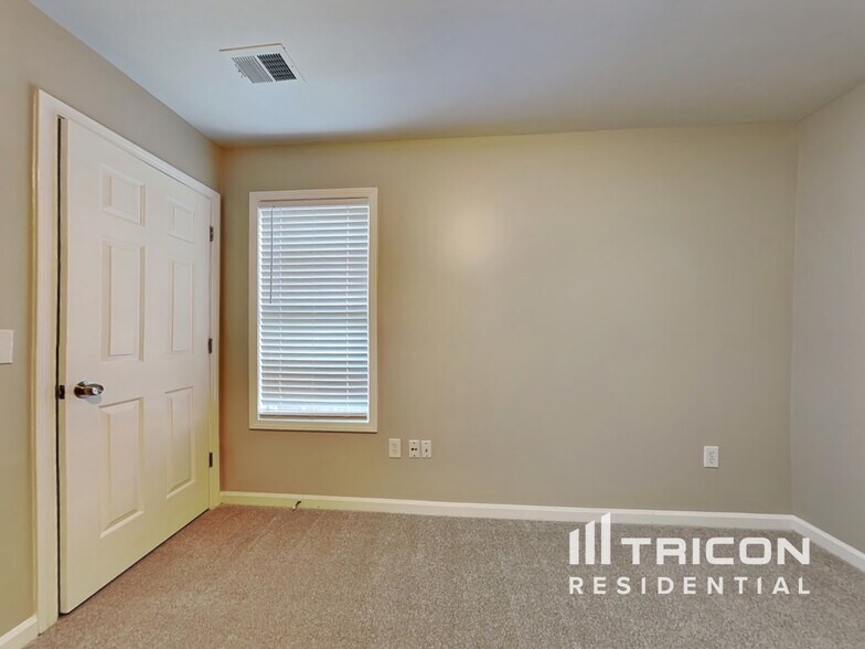 Building Photo - 3100 Wrenwood Ct