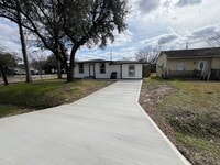 Building Photo - BEAUTIFUL HOME IN HOUSTON. MOVE IN READY!.