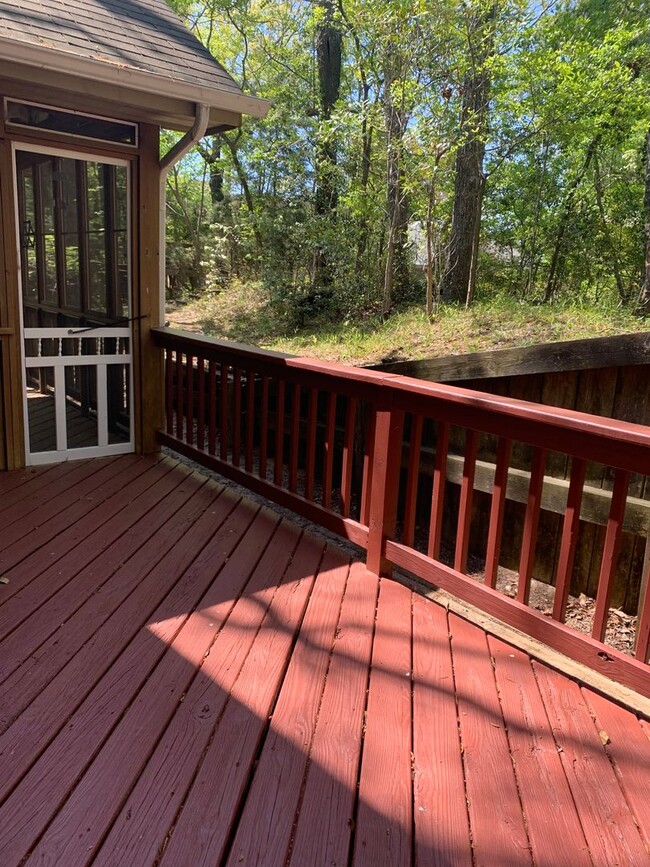 Building Photo - 3 Bedroom 2 Bath Home in Colington