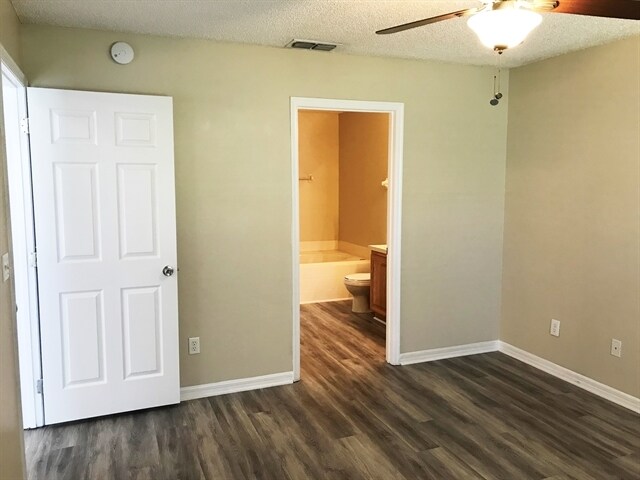 Building Photo - 3080 Golden Pond Blvd