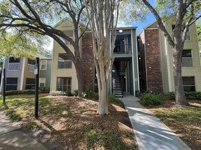 Building Photo - 5136 Park Central Dr
