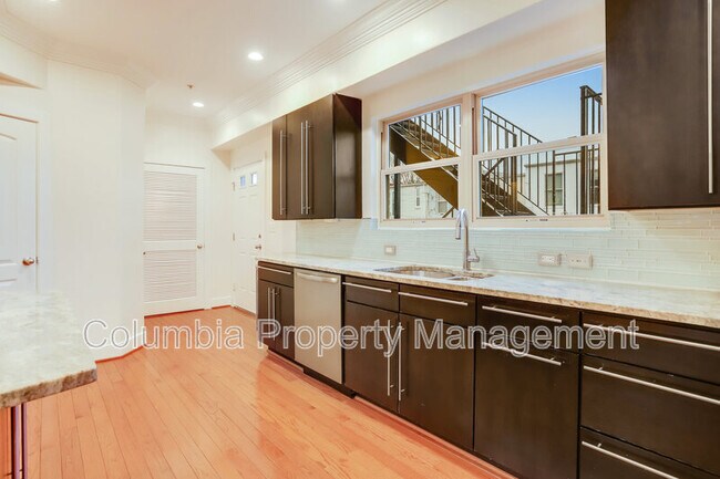 Building Photo - 442 Oakdale Pl NW