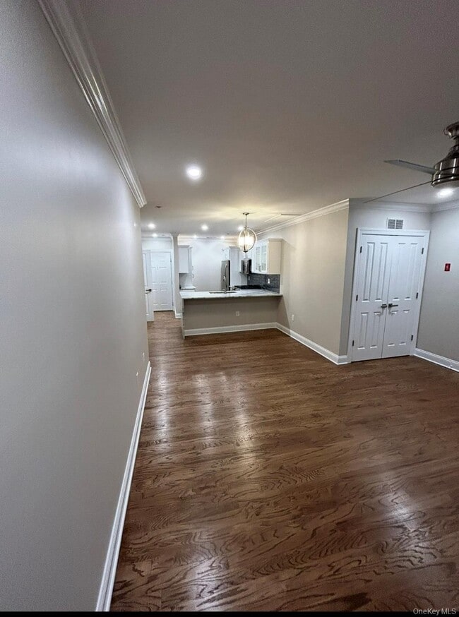 Building Photo - 3302 Leeward Dr