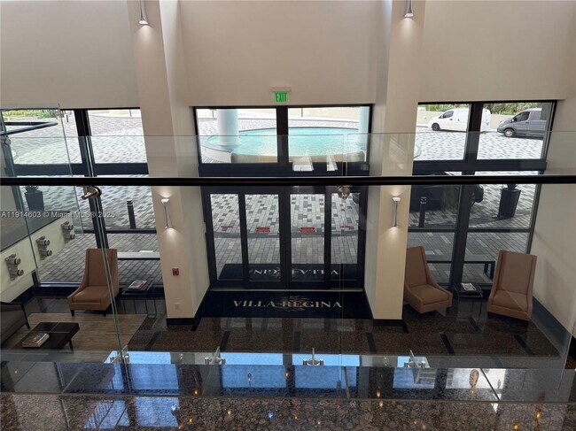 Building Photo - 1581 Brickell Ave