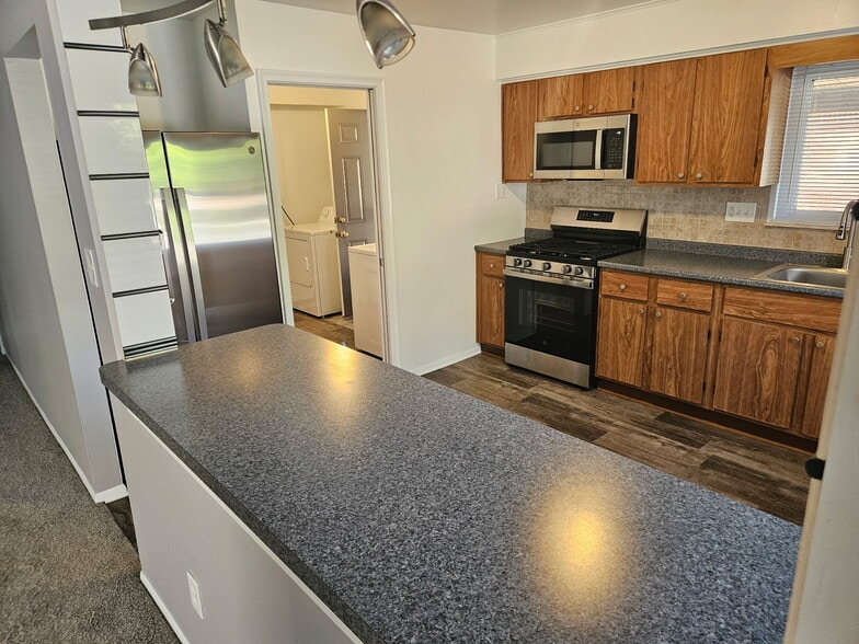 Kitchen 2 - 7587 Lathers St