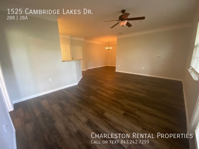 Building Photo - 1525 Cambridge Lakes Dr