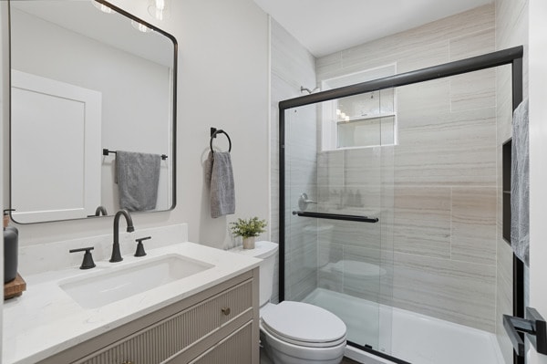 Building Photo - 571 Hale Ave