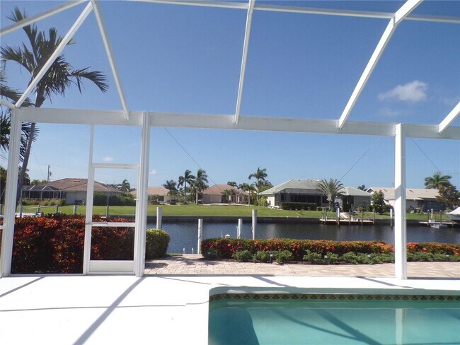 Building Photo - ANNUAL - UNFURNISHED RENTAL - UNFURNISHED - AMAZING LOCATION - SAILBOAT WATER