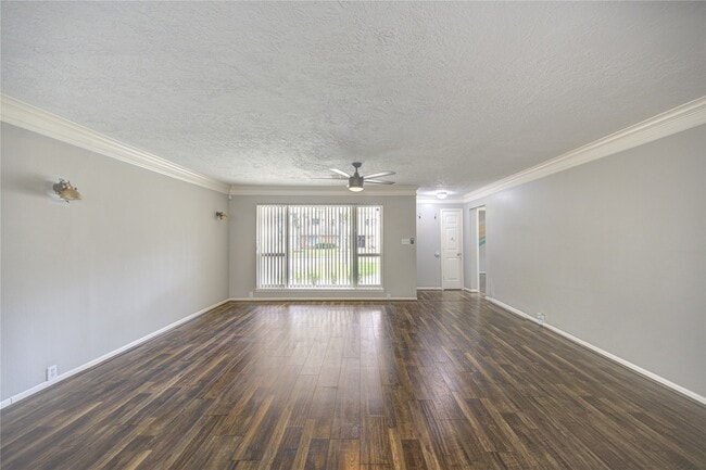 Building Photo - 1719 Bowline Rd