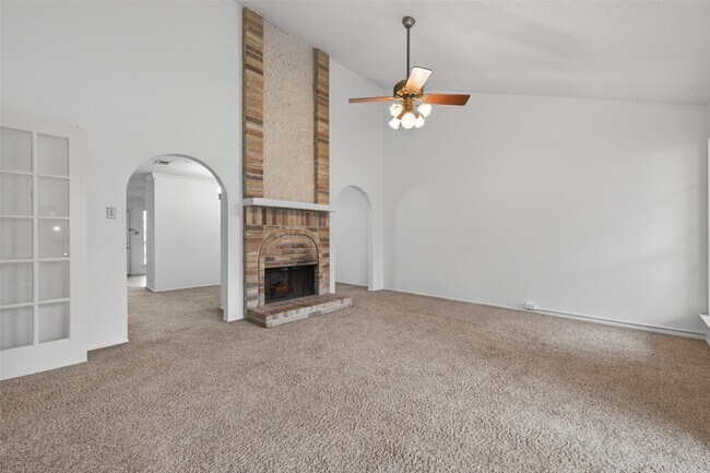 Building Photo - 13908 Cravenridge Dr