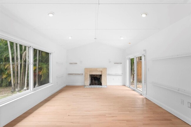 Building Photo - 3945 Loquat Ave