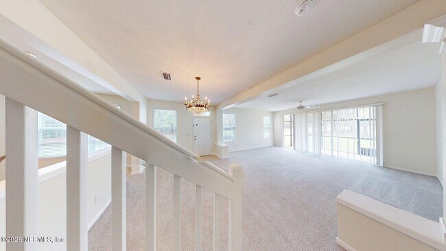 Building Photo - 8498 Climbing Ivy Trail S