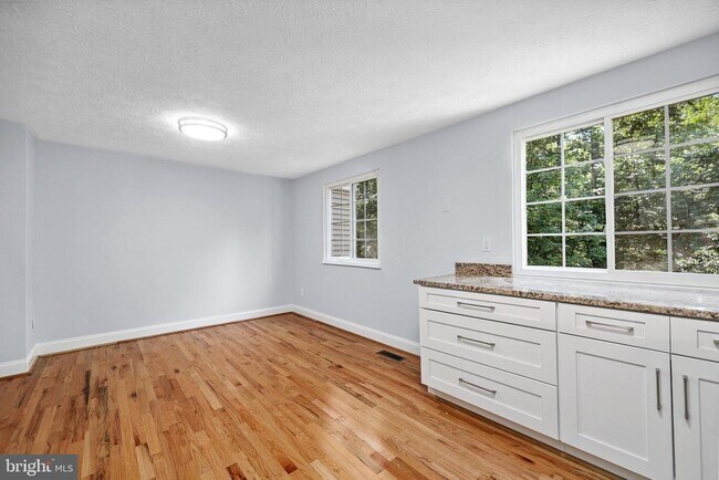 Building Photo - 1632 Barnstead Dr