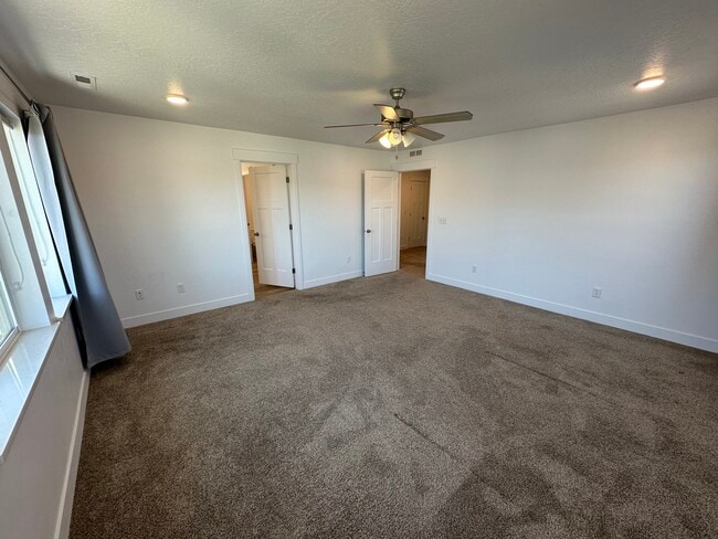 Building Photo - 3306 N Gallio Ave