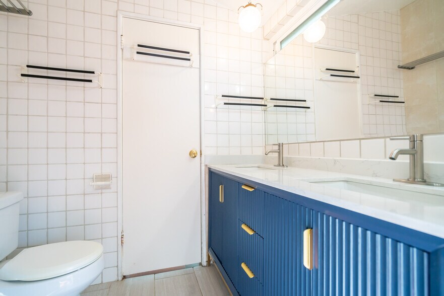 Building Photo - 19951 Acre St