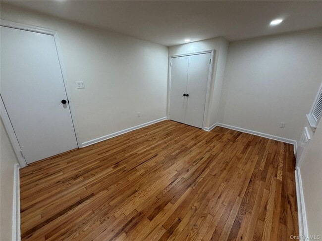 Building Photo - 266 Madison St