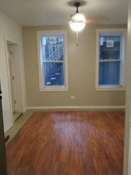 Building Photo - 1512 N Greenview Ave