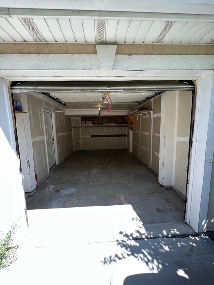 Building Photo - 452 Argyll Ct