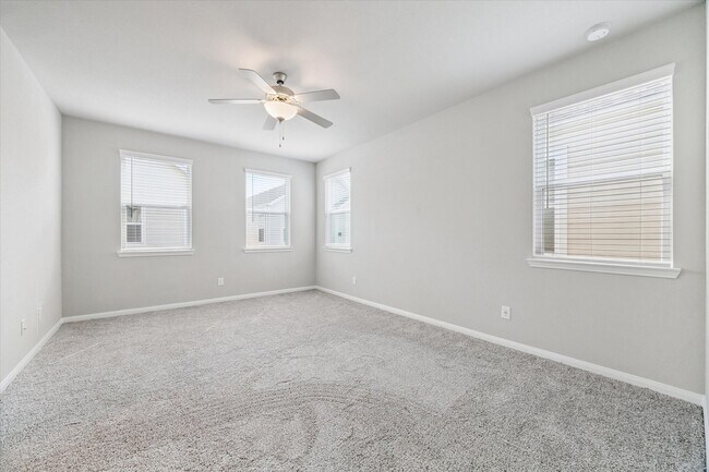 Building Photo - 1514 Lakeline Oak Dr