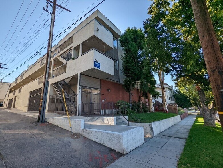 Building Photo - 612 N 6th St