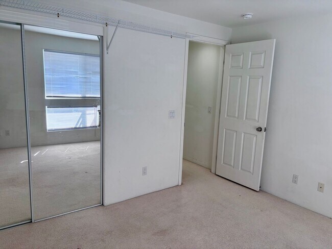 Building Photo - Available now | 2 Bedroom, 2 Bathroom with 2 Assigned Parking Stalls in Kona Sea Ridge