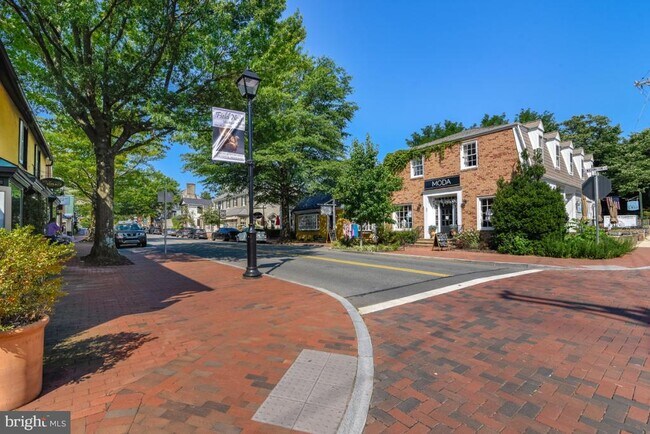 Building Photo - 800 Blue Ridge Ave