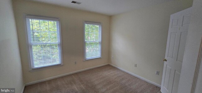 Building Photo - 10555 James Wren Way