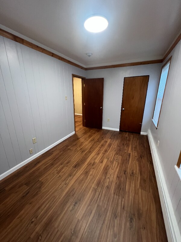 Building Photo - 128-130 Barney St